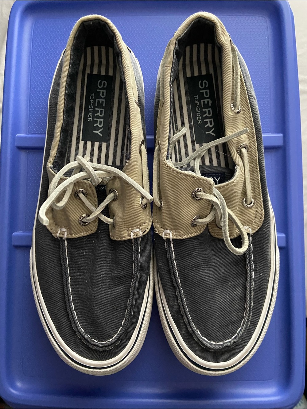 Men’s Sperry Canvas Boat Shoes size 7